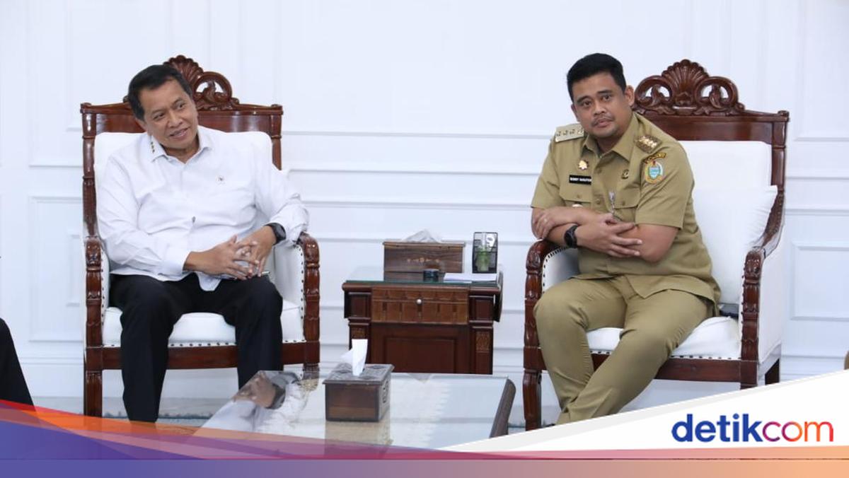 Pastikan Fungsi Pemerintahan, WamenPAN-RB Tinjau Pelayanan Publik di Sumut