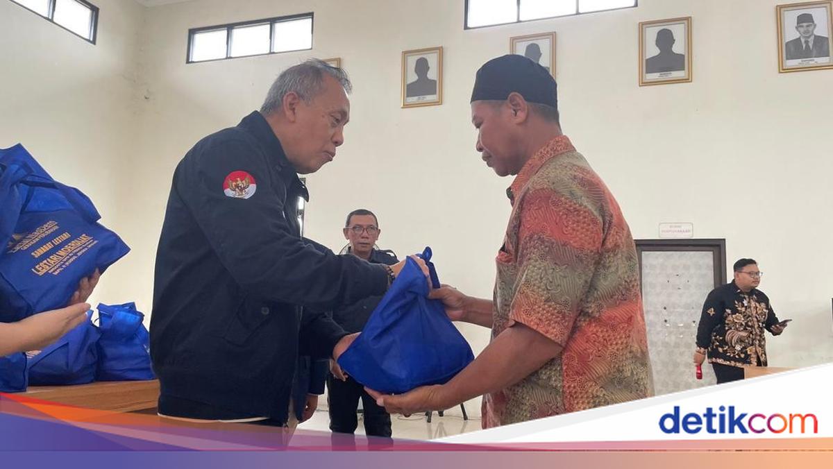 Safari Ramadan, Nasdem Berikan 1.000 Paket Sembako untuk Warga Terban Kudus