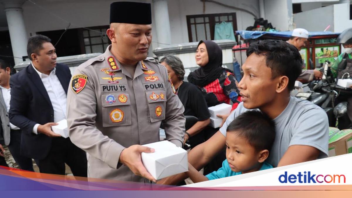 Polisi Gelar Bakti Religi dan 'Bang Jasri' di Masjid Jaksel