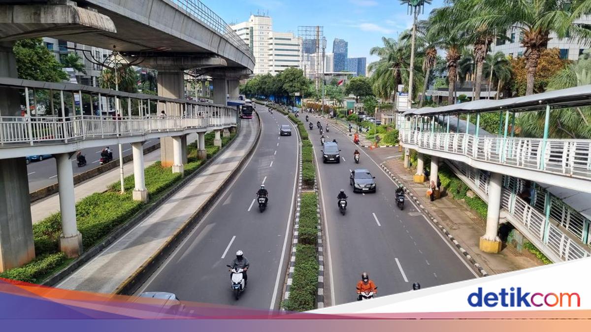 Penampakan Jalan Rasuna Said Jaksel yang Kini Bersih dari Tiang Monorel
