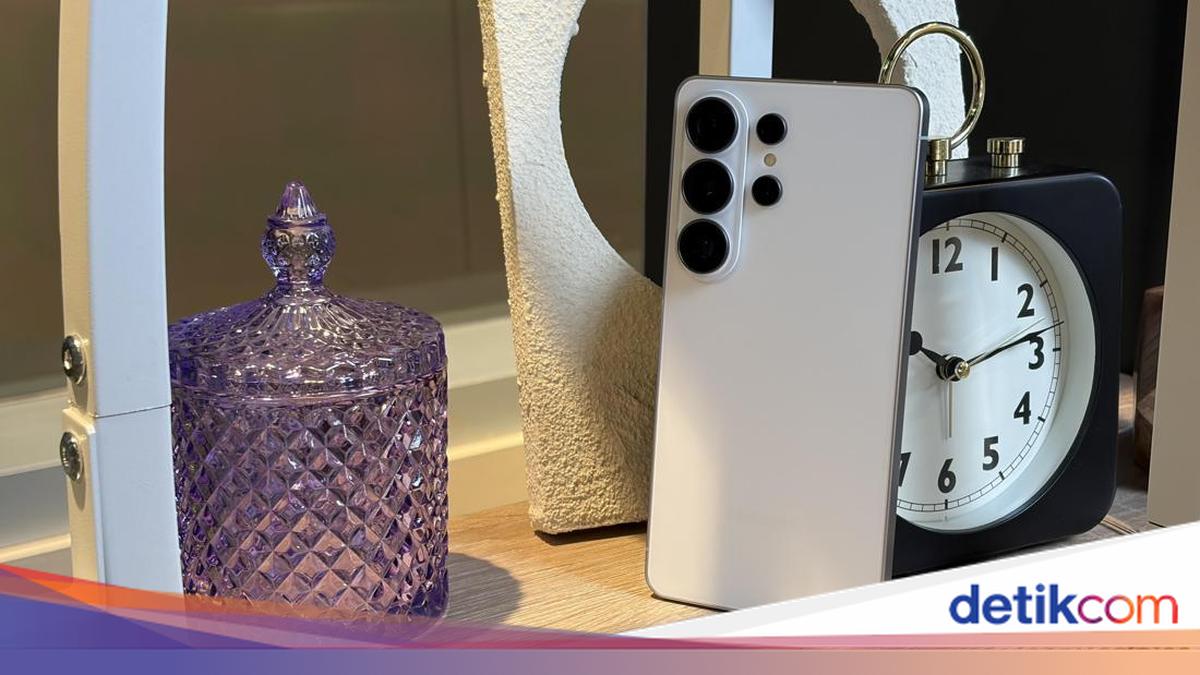 Hands On Samsung Galaxy S26 Ultra: Privacy Display Curi Perhatian