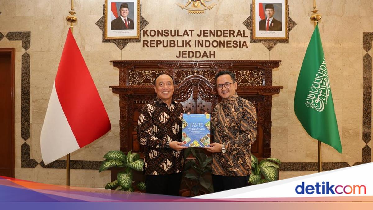 Setelah AS dan Eropa, Buku MBG Polri Kini Disalurkan ke Timur Tengah