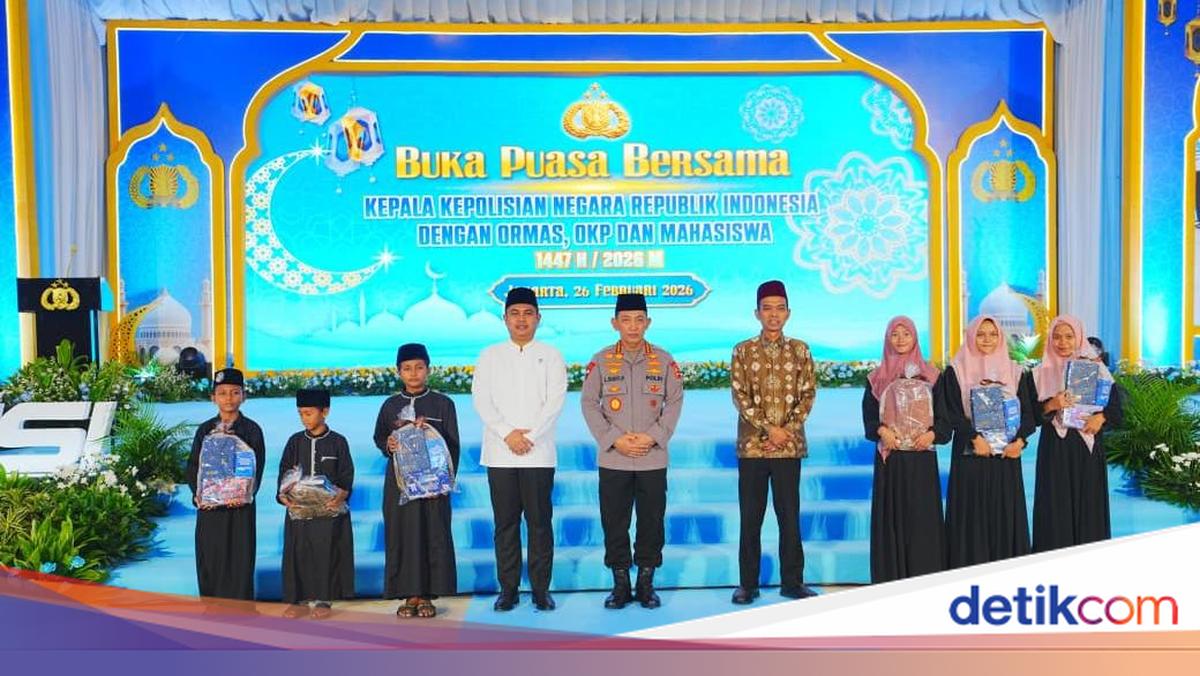 Kapolri Buka Puasa Bareng Ormas hingga Mahasiswa, Beri Tali Asih ke Anak Yatim