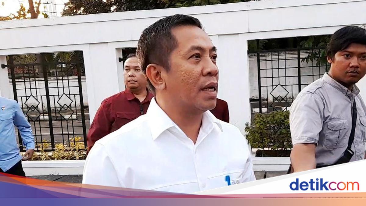Heboh Map 'Bupati Karawang' di Rumah Eks Kepala BGN, Aep Beri Penjelasan