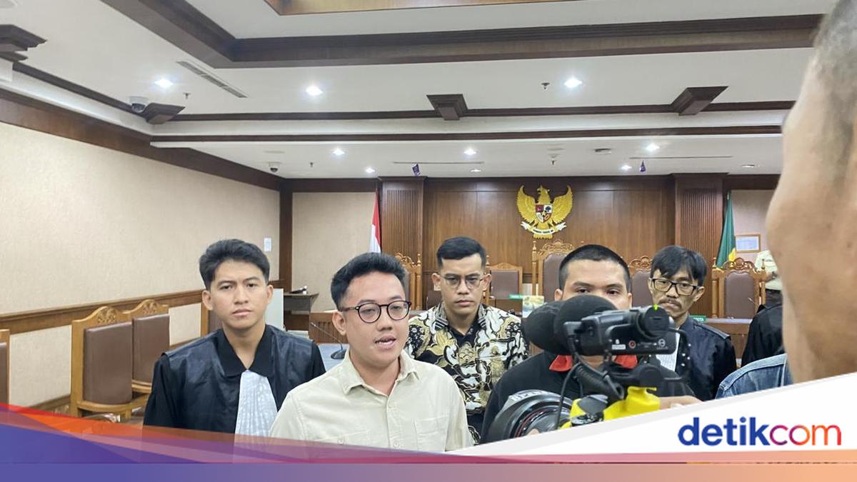 Delpedro dkk Divonis Bebas di Kasus Penghasutan Demo Ricuh Agustus 2025