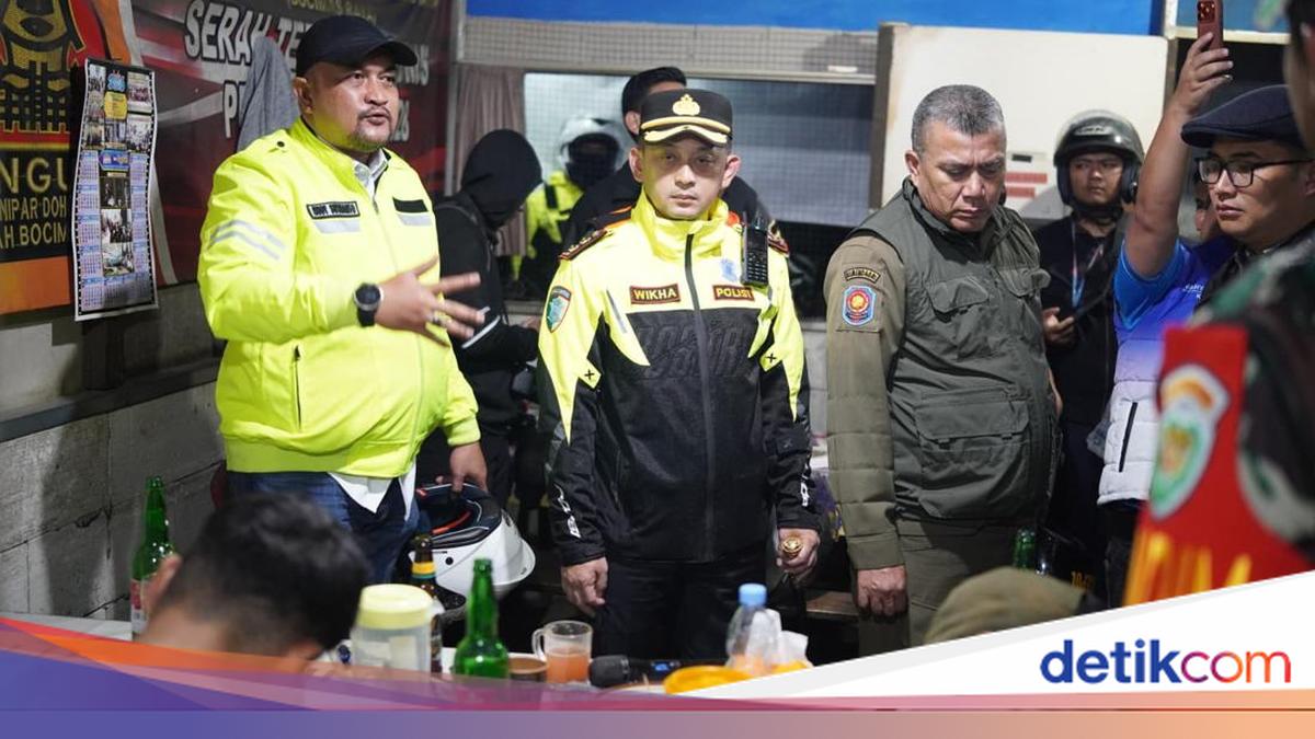 Api Razia Asal TNI-Polri Razia Warung di Terminal Cibinong Bogor, Sita 124 Botol Miras