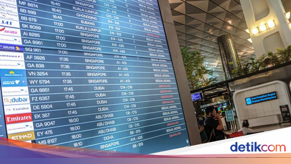 Daftar Maskapai Batal Terbang ke Timur Tengah Imbas Serangan ke Iran