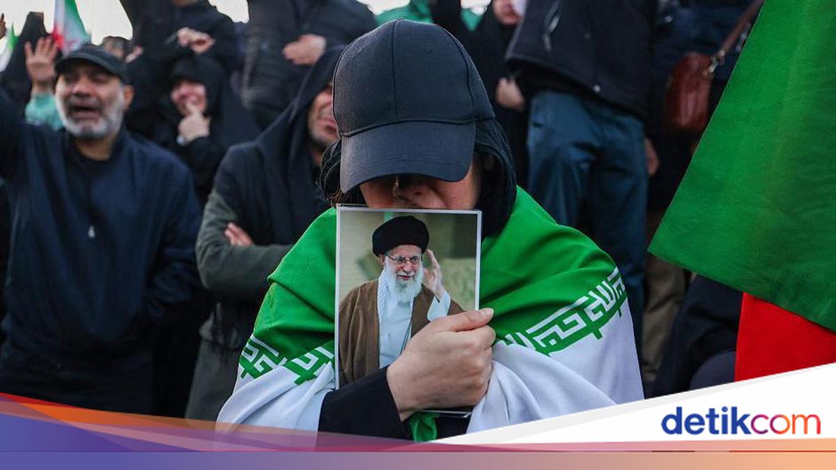 Iran Declares 3-Day National Holiday for Ali Khamenei’s Funeral