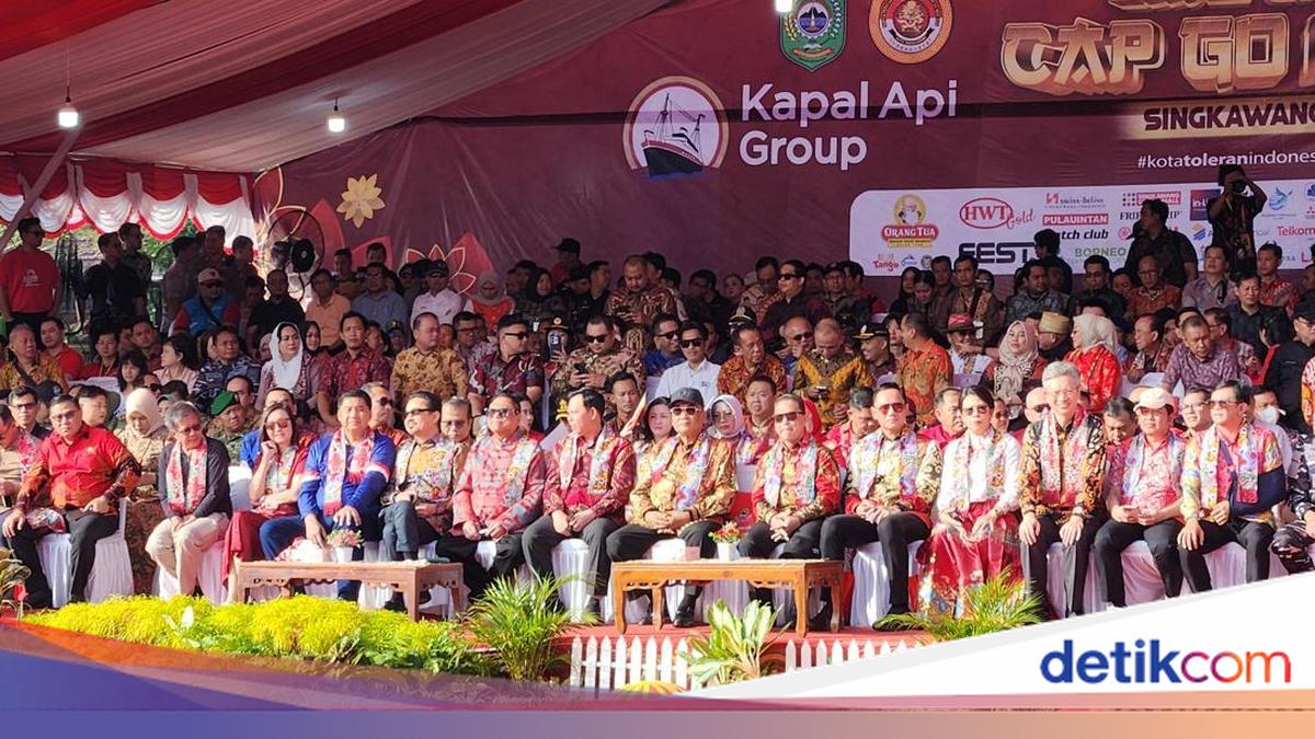 MPR Buka Cap Go Meh Singkawang: Indonesia Junjung Tinggi Toleransi