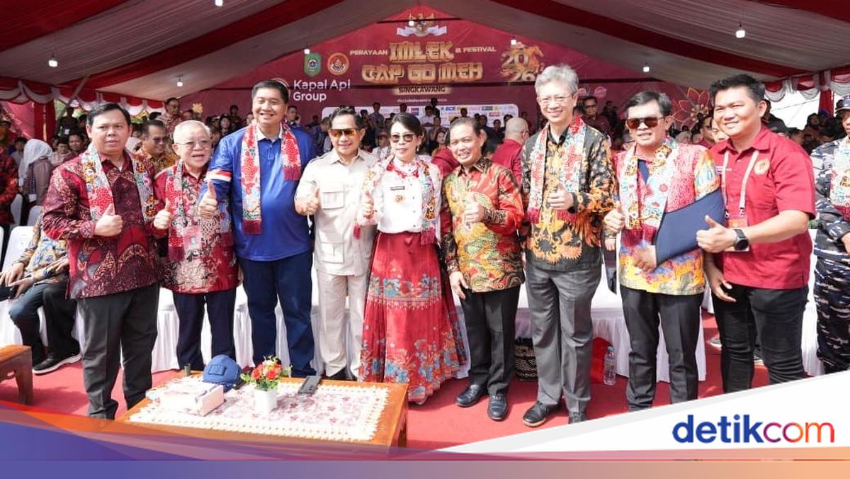 Mendagri Apresiasi Kemeriahan Perayaan Imlek 2026 di Singkawang