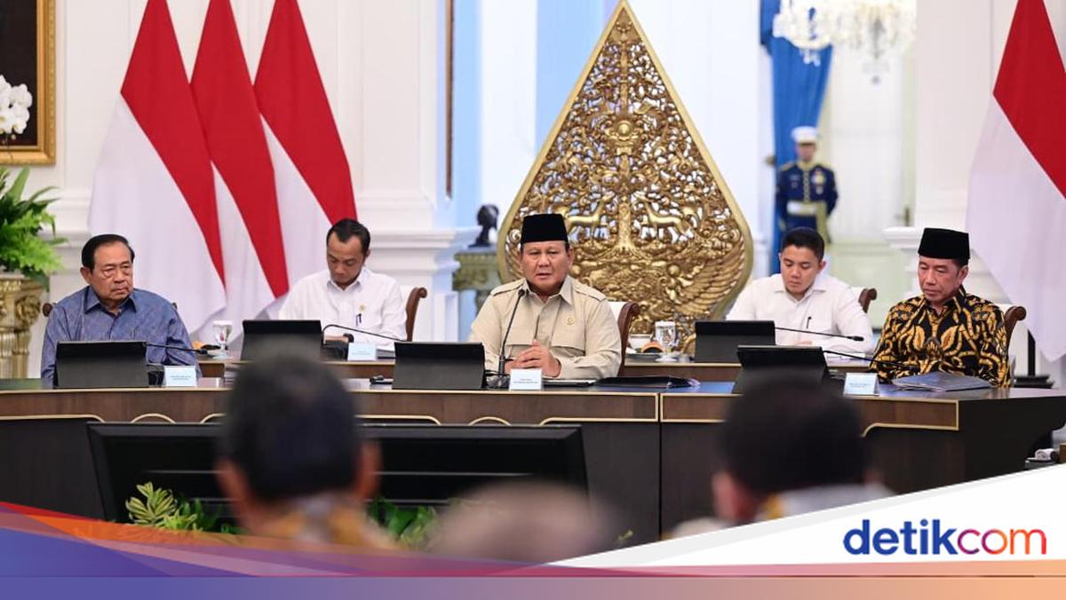 Prabowo Duduk Semeja dengan SBY dan Jokowi dalam Pertemuan di Istana