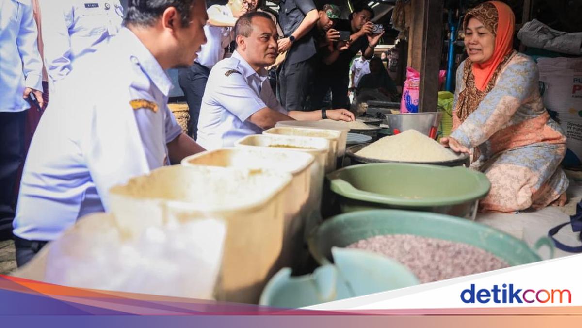 Gubernur Luthfi Tinjau Pasar Gondang Sragen, Pastikan Harga Pangan Terkendali Jelang Lebaran
