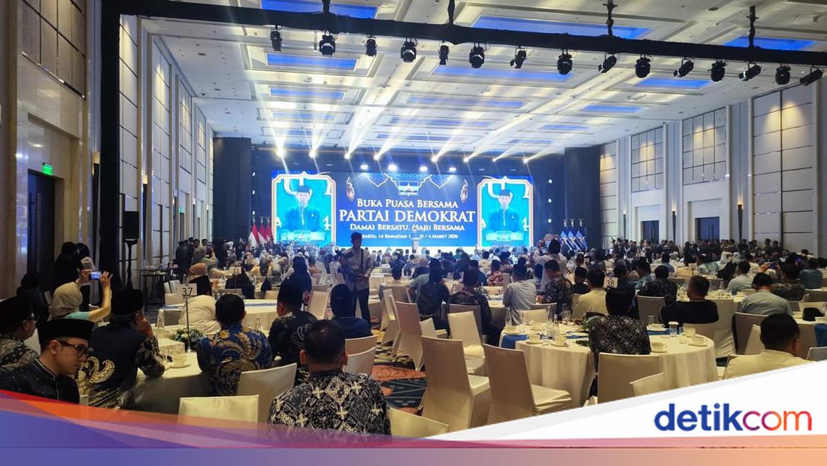 Canda AHY ke Sugiono: Demokrat Sering Turun, Jangan Artikan Manuver Politik