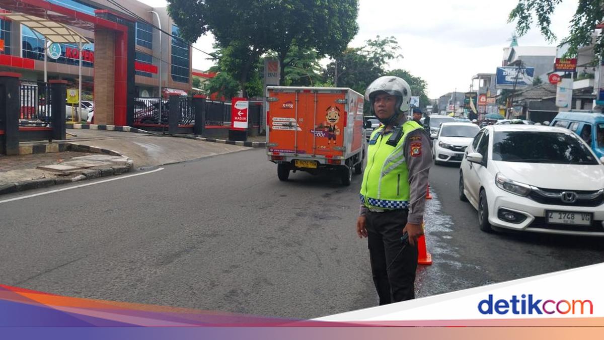 Cerita Warga Terjebak Macet di Jl Raya Bogor Arah Jl Akses UI Depok Pagi Ini