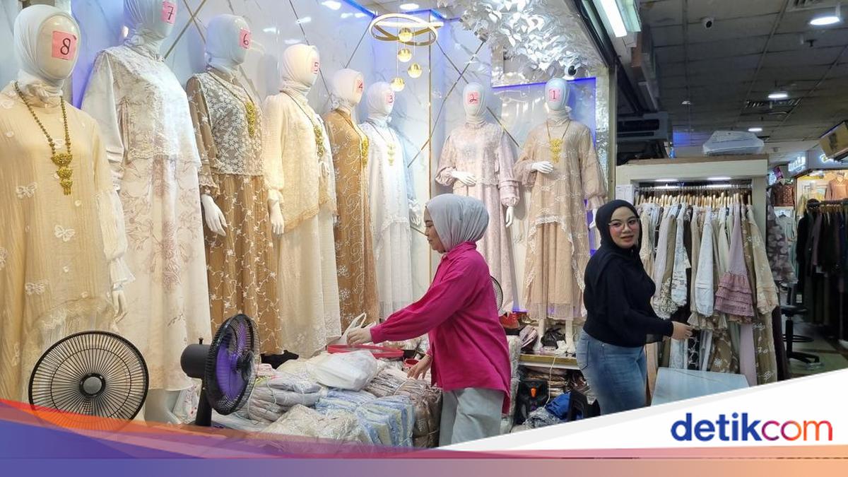 Ramai 'Gamis Bini Orang' di Pasar Tanah Abang Jelang Lebaran, Ini Asal Usulnya