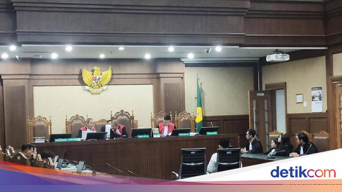 Adhiya Muzzaki Divonis Bebas di Kasus Perintangan 3 Perkara Korupsi