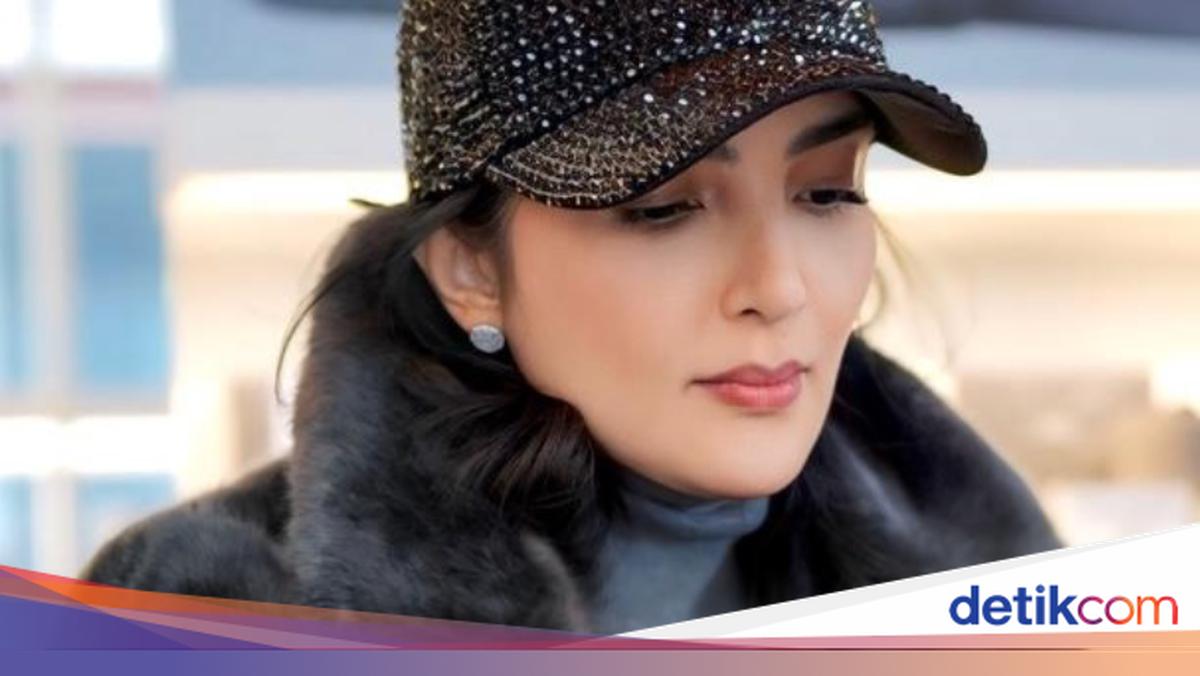 Setelah penantian panjang dan dua kali gagal berangkat, Ashanty akhirnya memastikan diri akan menunaikan ibadah haji pada Mei mendatang.

Via: @detikHikmah