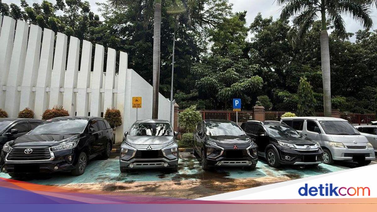 KPK Sita 5 Mobil di Kasus Suap Importasi Bea Cukai