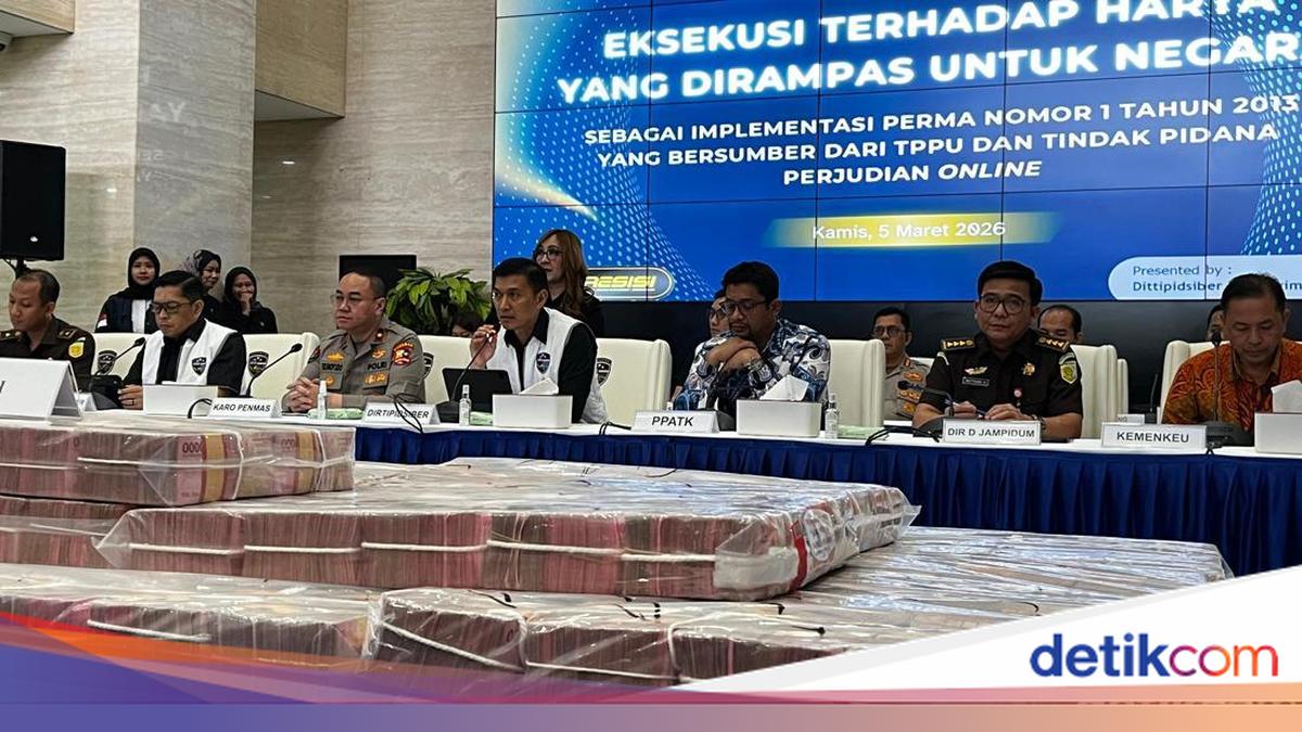 Penampakan Gunungan Uang Rp 58 M dari 16 Kasus Judol yang Disita Bareskrim