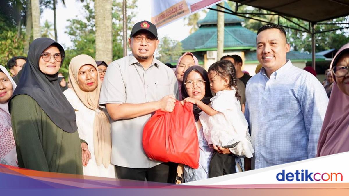 Andre Rosiade Bagikan 500 Paket Sembako-Paparkan Progres Pembangunan Sumbar