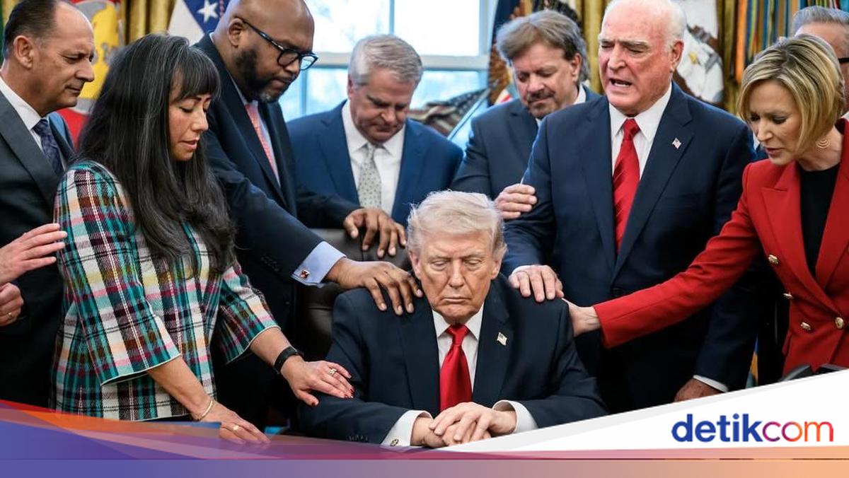 Video Viral Trump Didoakan Pendeta di Gedung Putih Saat Perang Iran-AS