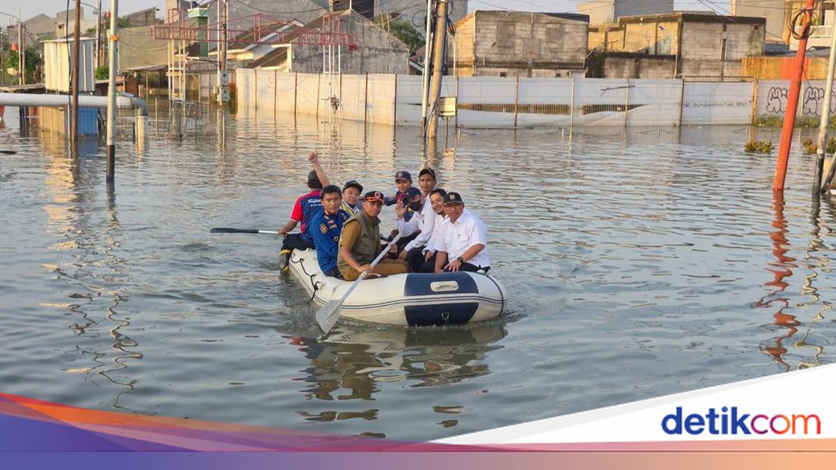 Banjir 5 Meter di Perumahan Periuk Tangerang gegara Tanggul Kali Sabi Jebol