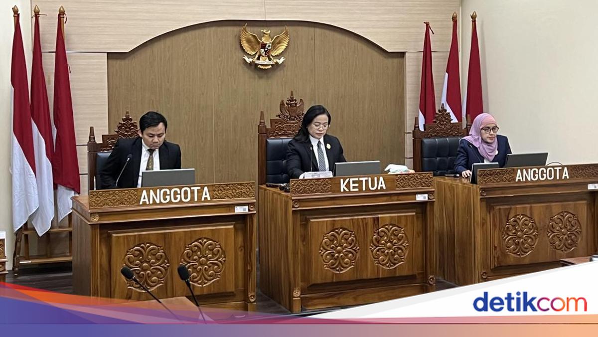 KIP Kabulkan Sebagian Gugatan Bon Jowi Soal Dokumen Studi Jokowi di UGM