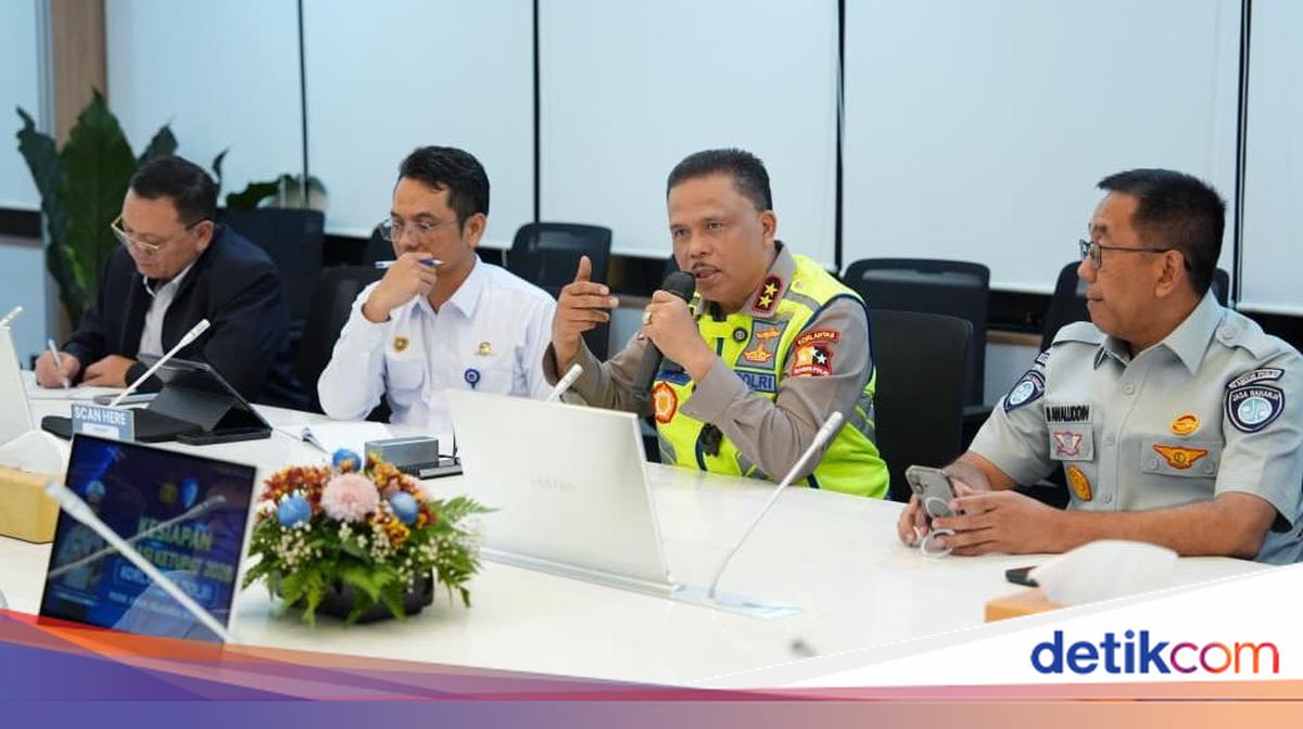 Kakorlantas Rapat Bareng Pakar dan Stakeholder Matangkan Kesiapan Operasi Ketupat 2026