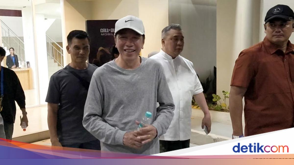 Persis Solo Beats Bali United 3-0: Jokowi & Kaesang Witness Victory & Escape Relegation Zone | Liga 1 News