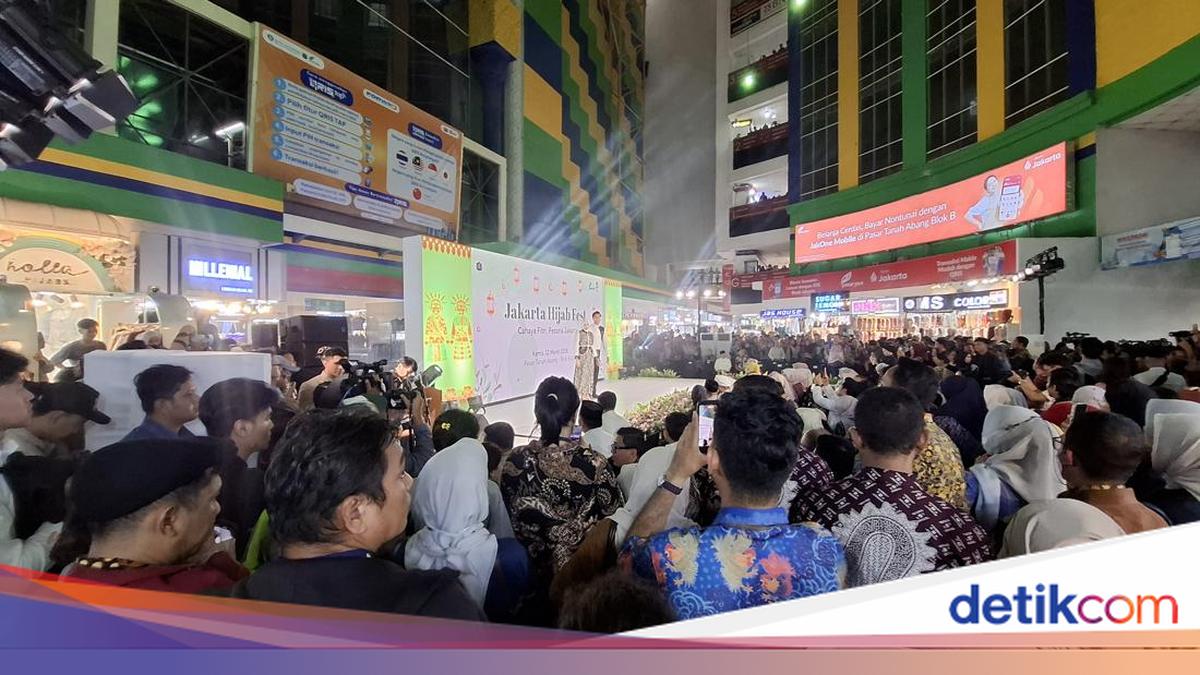 Antusiasme Meriah di Tanah Abang Saat Fashion Show Jakarta Hijab Fest 2026