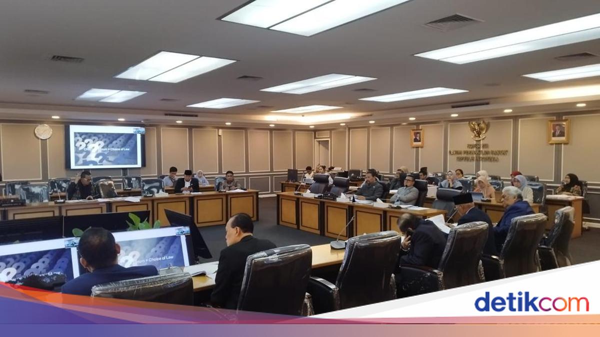 DPR Mulai Bahas RUU Hukum Perdata Internasional, Pakar Singgung soal Konser