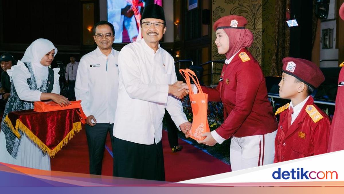 Gus Ipul Ajak Jajarannya Perkuat Solidaritas di Penghujung Ramadan