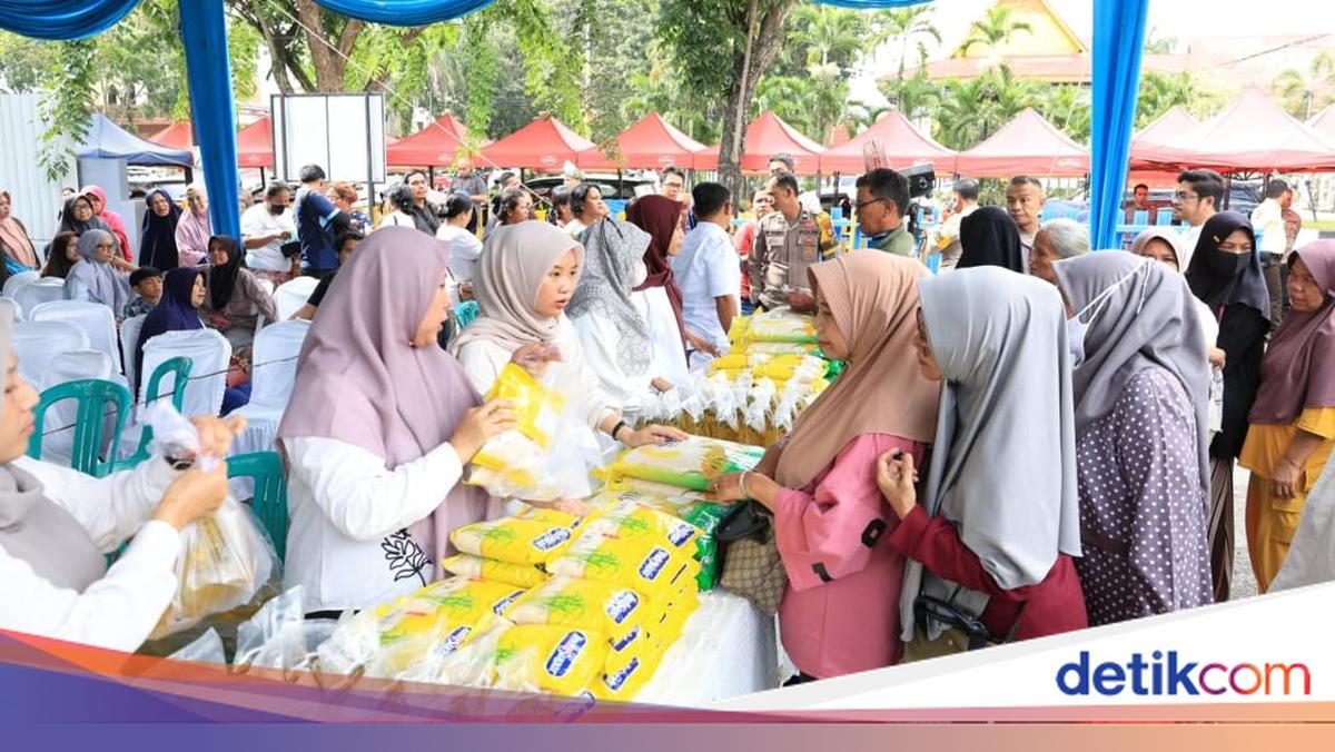 Polda Riau-Bulog Gelar Bazar Murah Jelang Lebaran, Salurkan 23 Ton Beras