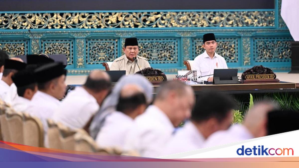 Prabowo Bicara Penghematan, Jurus Pakistan Potong Gaji Menteri-DPR Disorot