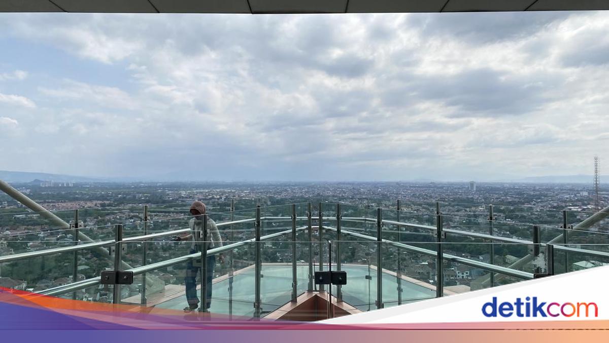 Sensasi Jalan di Atas Langit! Pengalaman Menginap Unik di Trans Hotel Jakarta