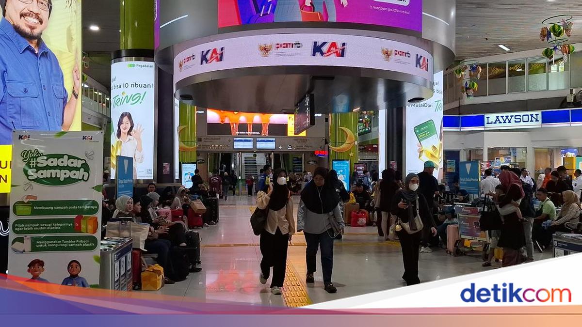 KAI Catat Keberangkatan 49.895 Penumpang dari Jakarta di H-7 Lebaran