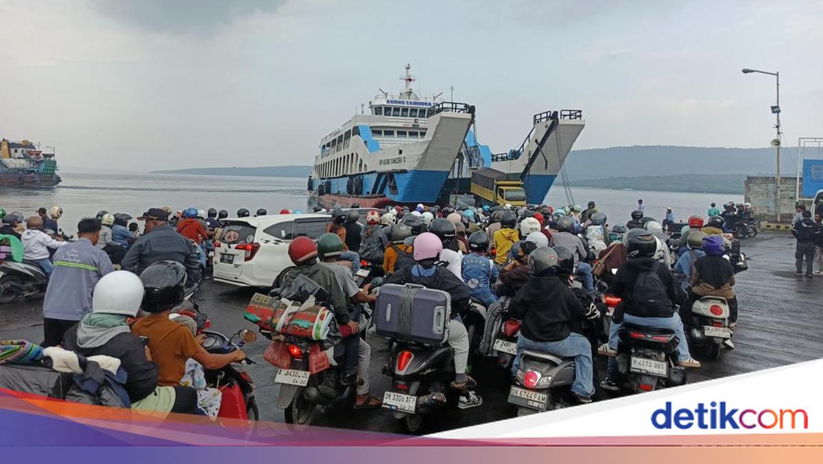 Antrean Panjang Pemudik di Gilimanuk, ASDP Minta Maaf