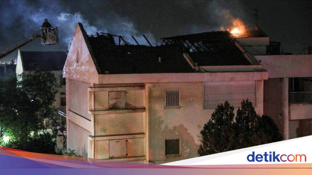 Serpihan Rudal Iran Picu Kebakaran di Kota-kota Israel, Tidak Ada Korban Luka