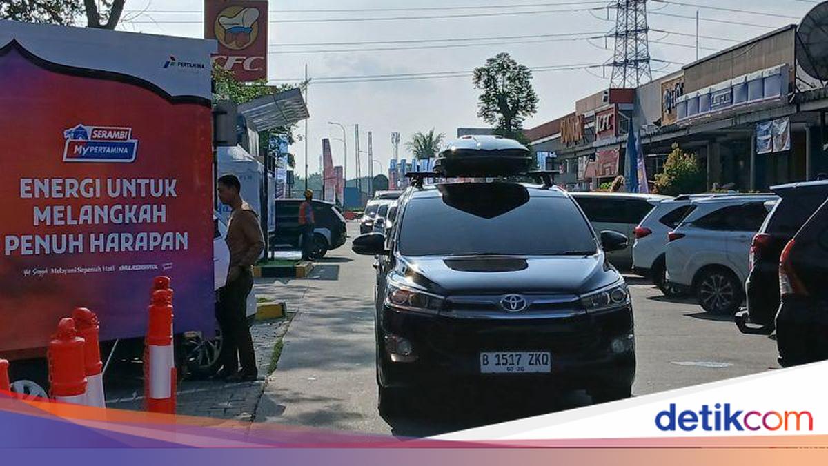 Rest Area Km 43 Tol Jakarta-Merak Mulai Ramai Disinggahi Pemudik