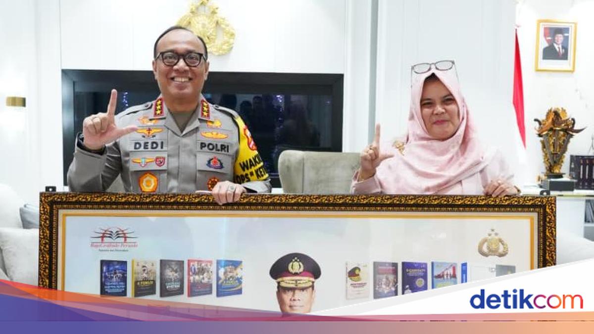40 Buku Karya Komjen Dedi Prasetyo Resmi Terdaftar HAKI