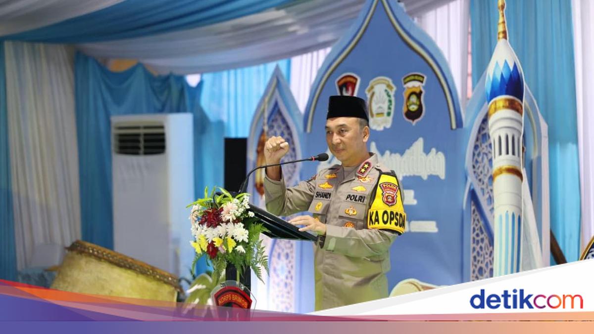 Kapolda Sumsel Apresiasi Peran Aktif Brimob di Pemulihan Bencana Sumatera