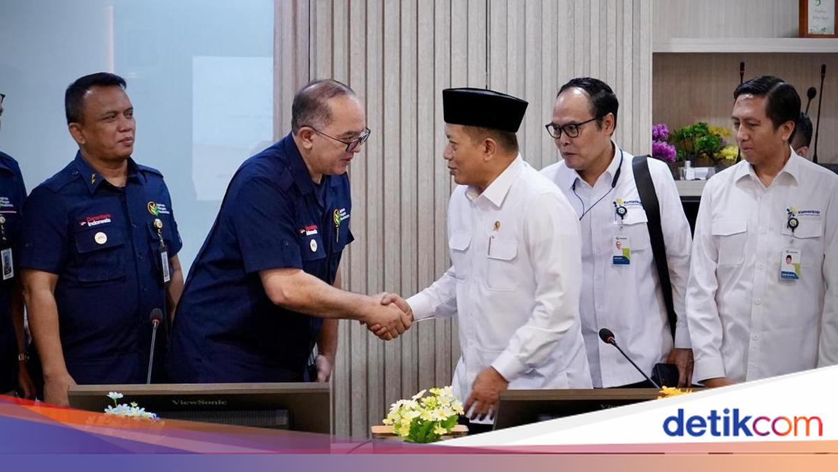 Menkop Kunjungi Kantor Agrinas, Bahas Rencana Operasional Kopdes Merah Putih