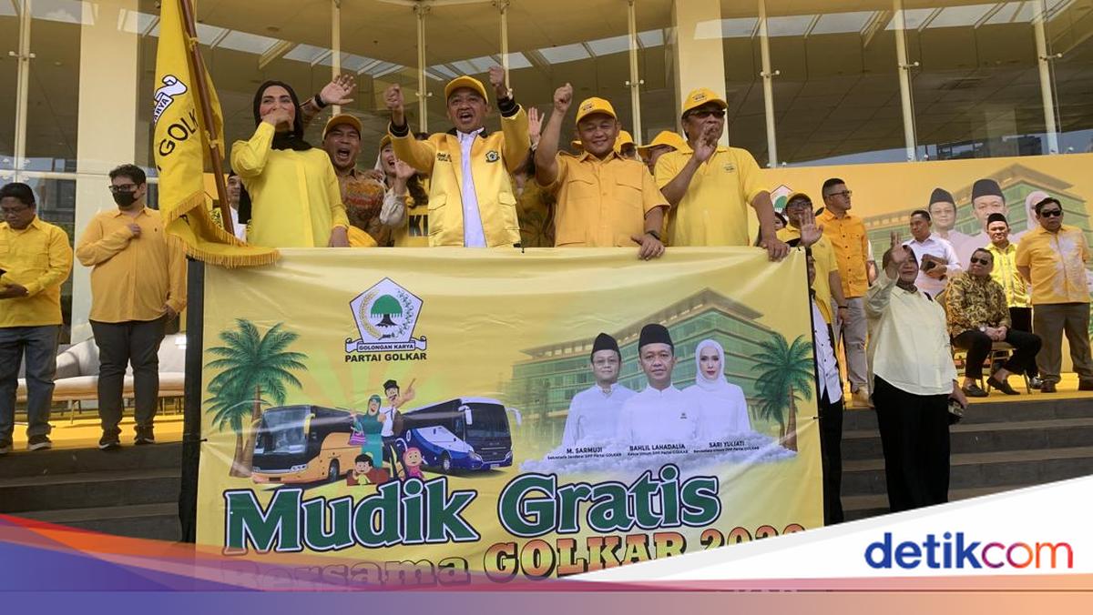 Bahlil Lepas 20 Bus Peserta Mudik Gratis Golkar ke Indramayu-Solo