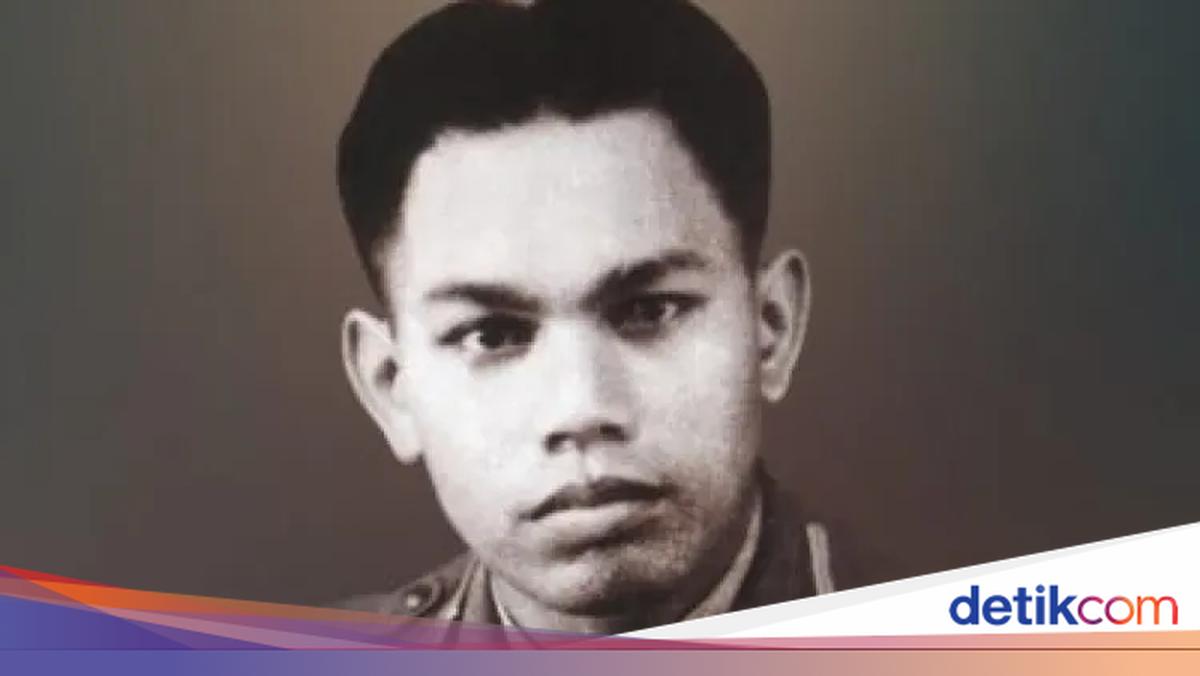 Ini Orang Indonesia Pertama yang Jadi Pilot Pesawat Tempur