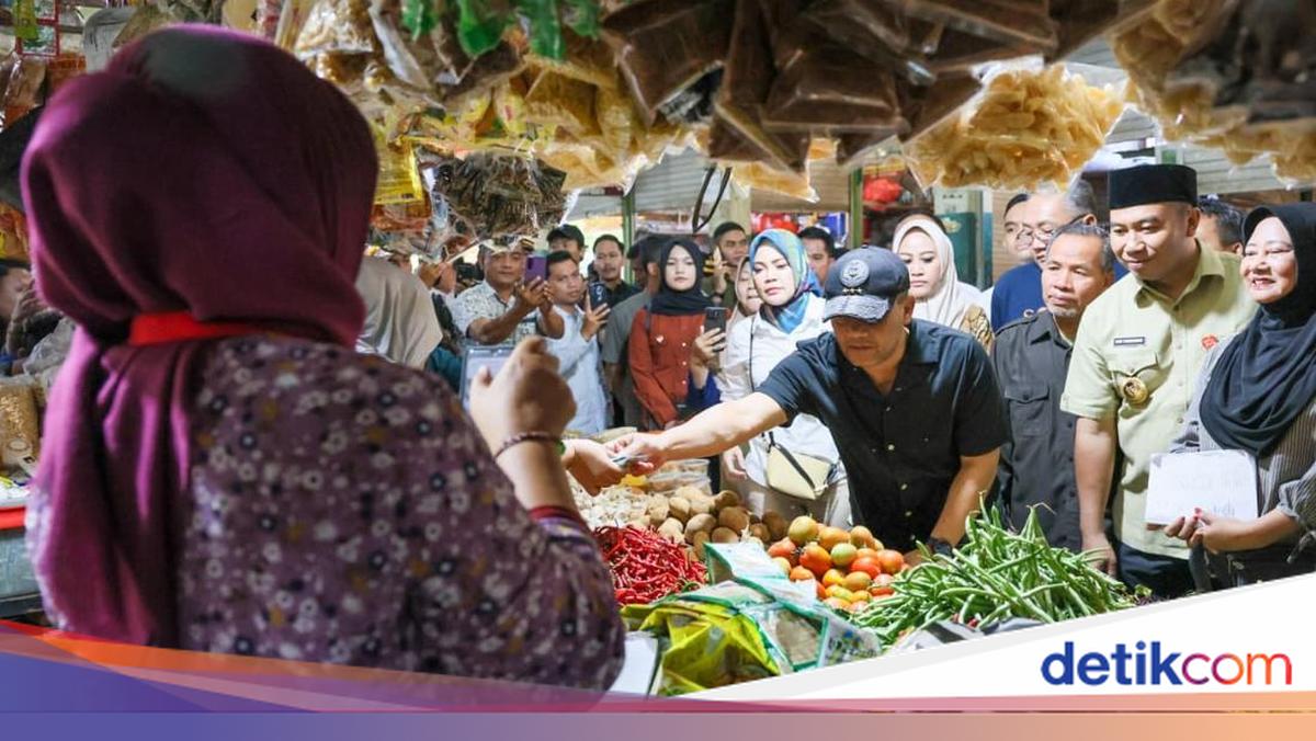 Ahmad Luthfi Sidak Pasar Bunder Sragen, Pastikan Harga Bapok Stabil Jelang Lebaran