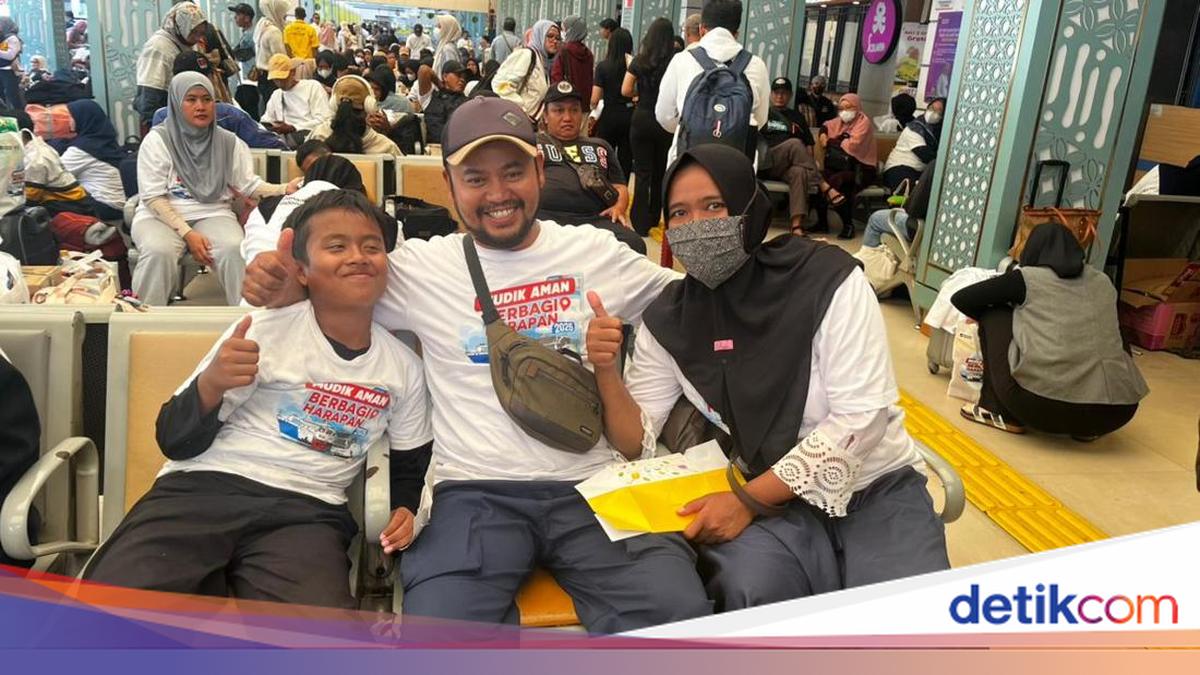 Cerita Ardi Perdana War Tiket Kereta Mudik: Deg-degan sampai Teriak-teriak