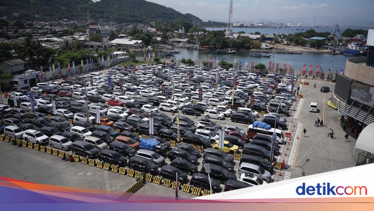 ASDP Catat 163.603 Penumpang Menyeberang ke Sumatera pada H-3 Lebaran