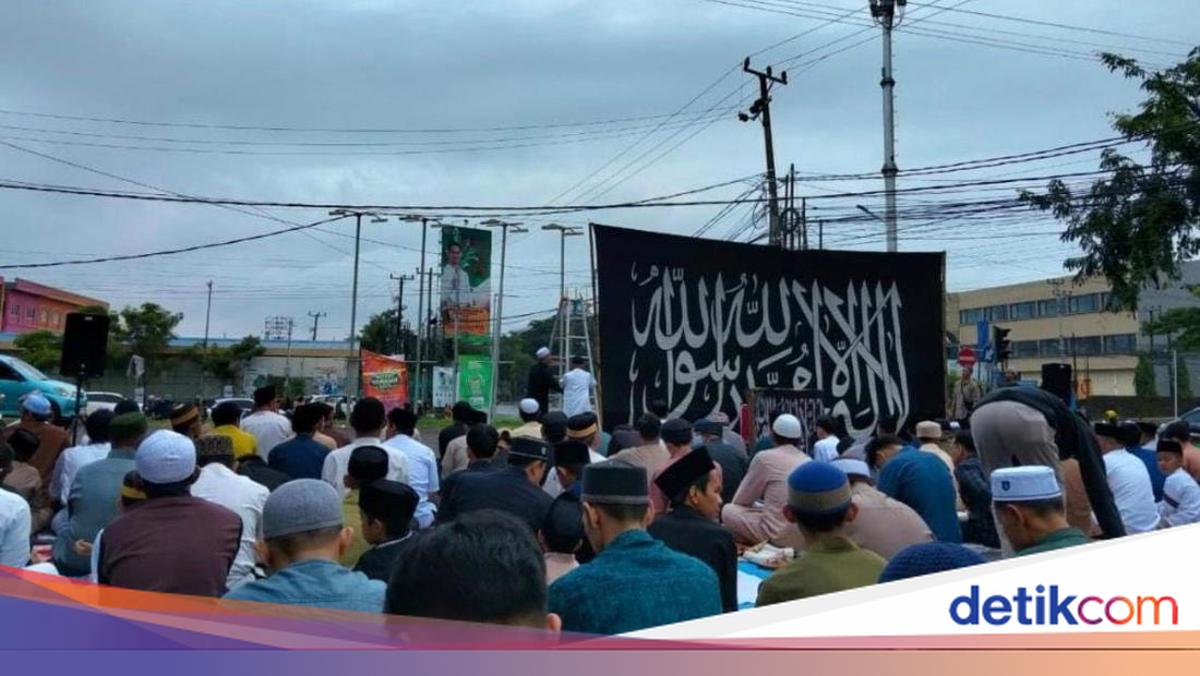 Jemaah Tarekat Naqsyabandiyah Makassar Gelar Salat Idul Fitri 1447 H dengan Khidmat