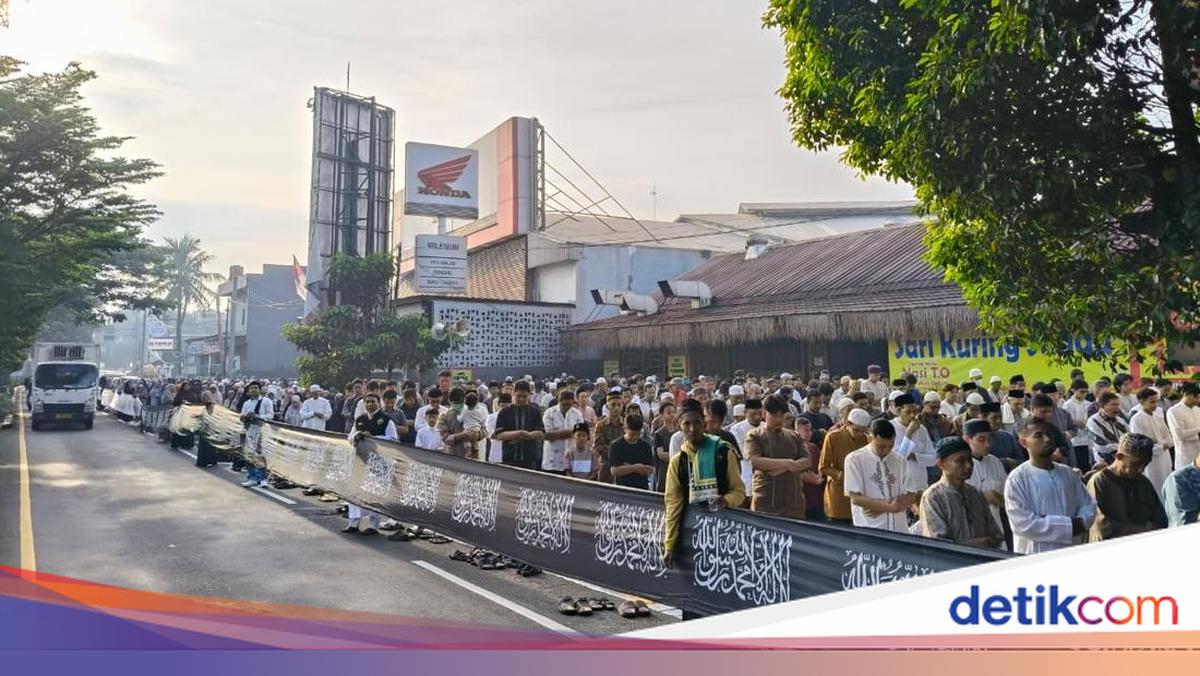 500 Umat Muslim di Depok Gelar Salat Idul Fitri 1447 H dengan Aman