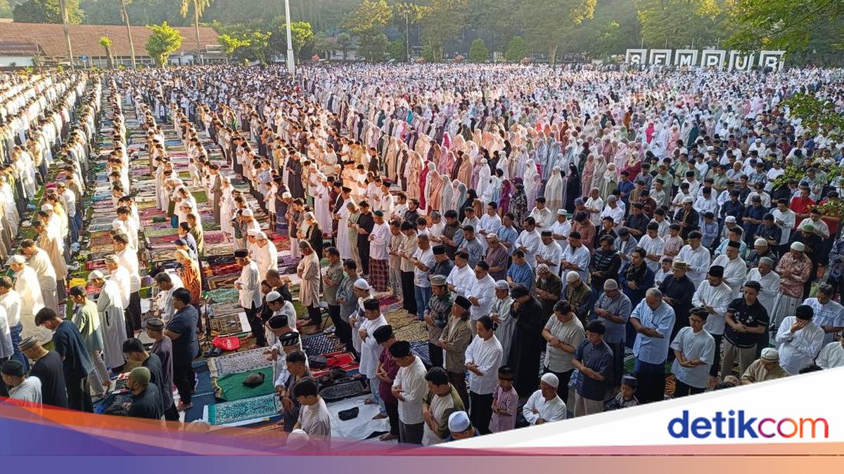 Simak! Bacaan Niat dan Tata Cara Salat Idul Fitri
